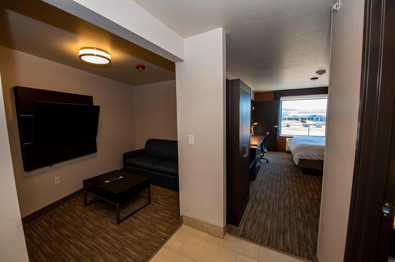 Holiday Inn Express & Suites - Colorado Springs Afa Northgate By Ihg Quarto foto
